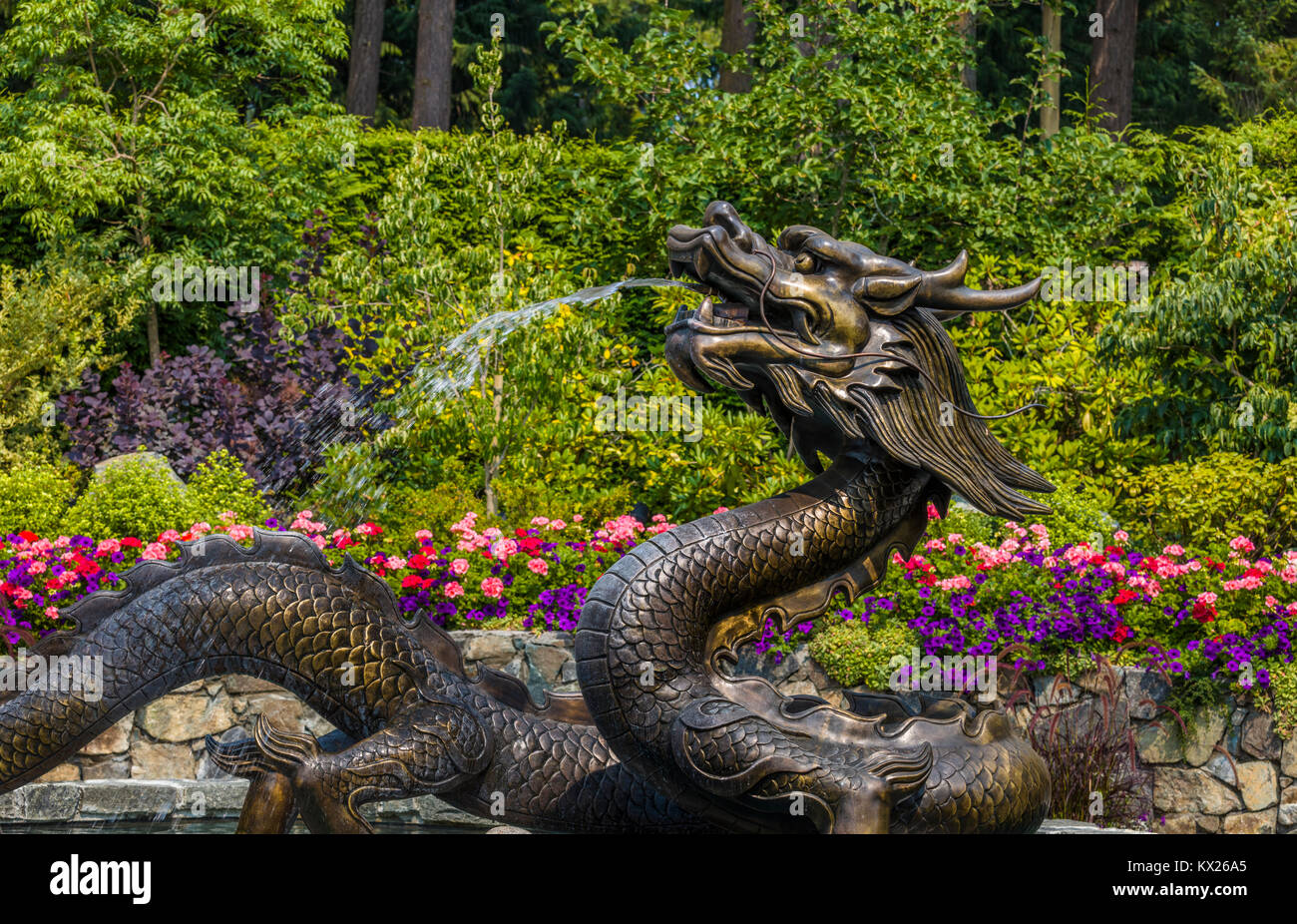 Dragon fontaine dans les Jardins Butchart à Victoria, Colombie-Britannique, Canada Lieu historique national du Canada Banque D'Images