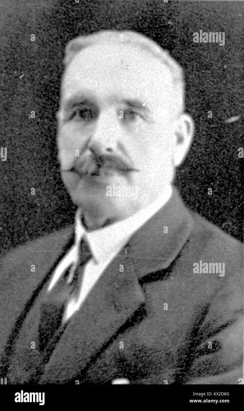 Ce portrait de Donald Cameron capture une figure importante de l’histoire écossaise. Connu pour ses contributions à la culture et à la politique écossaises du XIXe siècle, la photographie offre un aperçu de son influence à cette époque. Banque D'Images