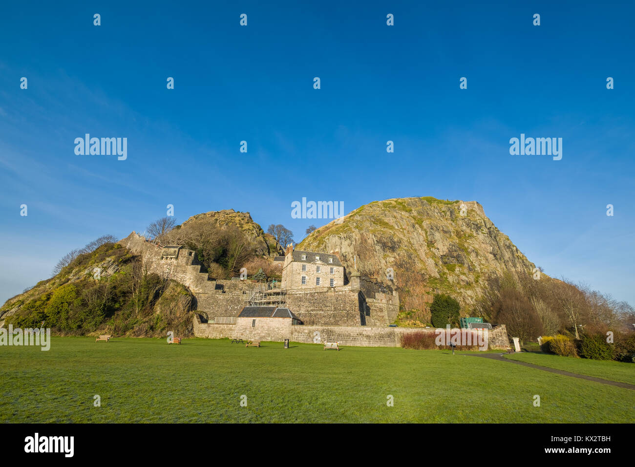 Château de Dumbarton et Dumbarton rock, West Dumbartonshire, Ecosse Banque D'Images