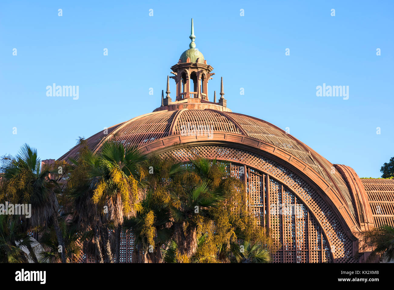 Jardin botanique de près de l'immeuble à Balboa Park. San Diego, Californie. Banque D'Images