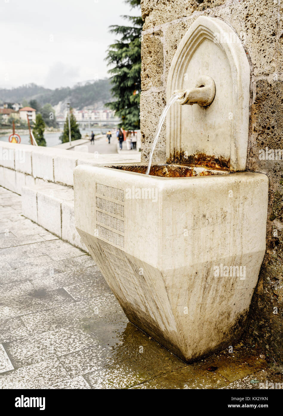 L'eau de source ancienne fontaine dans la ville de Sarajevo, Bosnie Banque D'Images