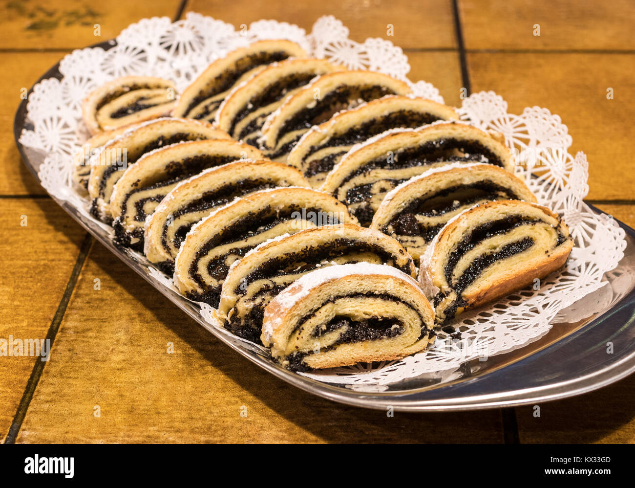 Patisserie Allemande Strudel Au Pavot Mohnstrudel Photo Stock Alamy