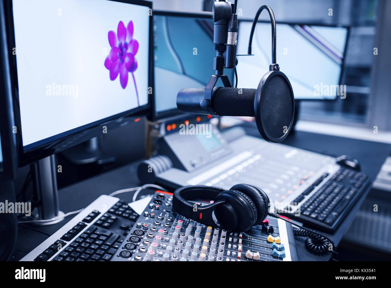 La musique, micro et Écouteurs Mélangeurs Moniteurs par Radio dans le STU Banque D'Images