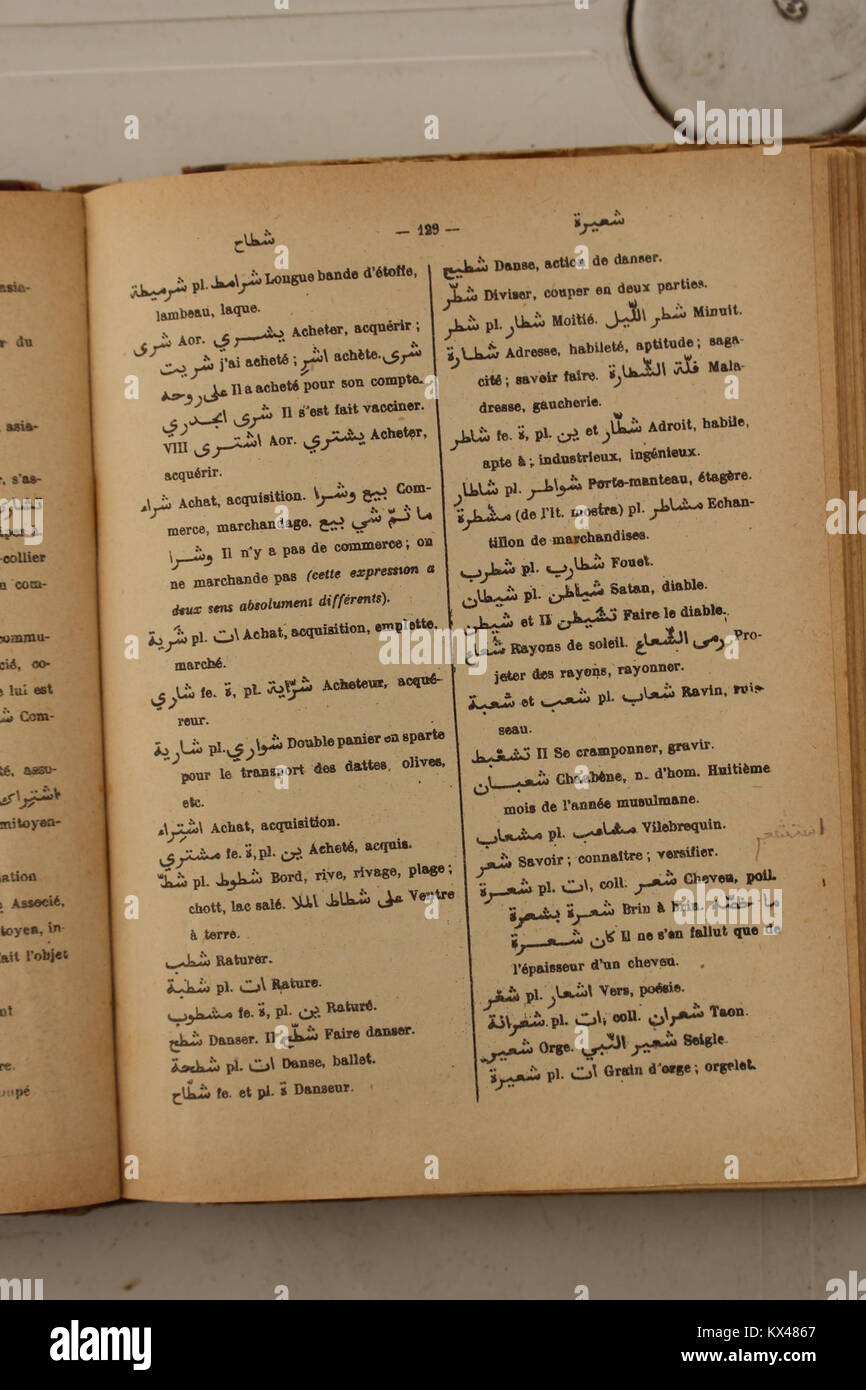 Dictionnaire Arabe-Français par Alfred Nicolas (1938) p 129 Banque D'Images