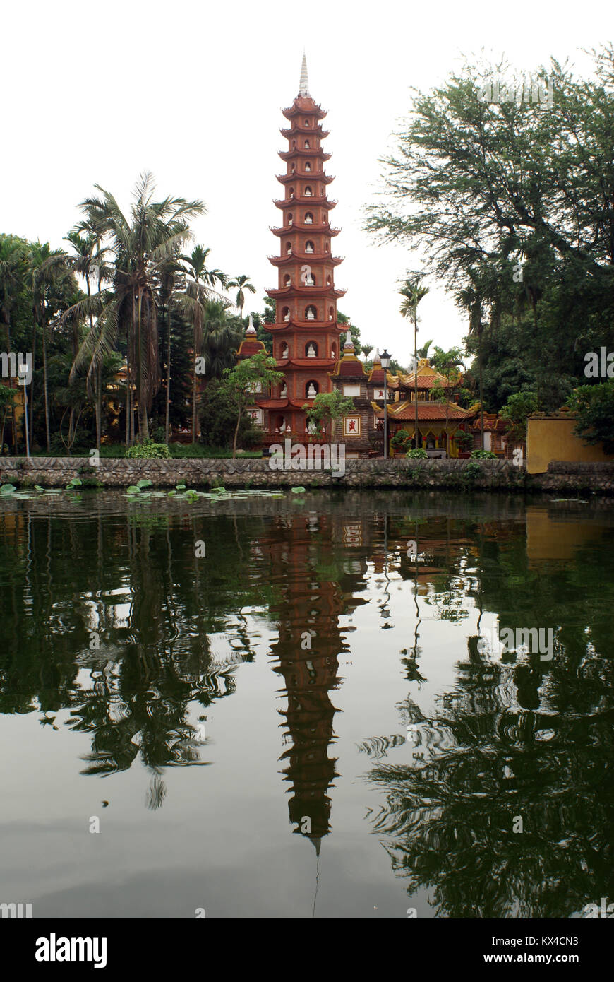Chua pagode Tran Quoc sur le Lac Ho Tay Banque D'Images