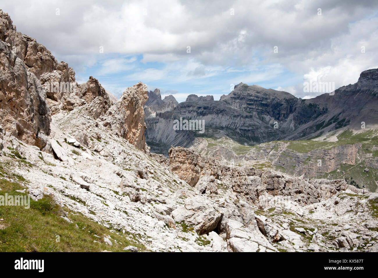 Vue sur Parc Naturel Puez Geisler au Piz Duleda et Gruppo del gruppo de Puez Odle et près de forc de Crespeina les dolomites près de Selva Italie Banque D'Images