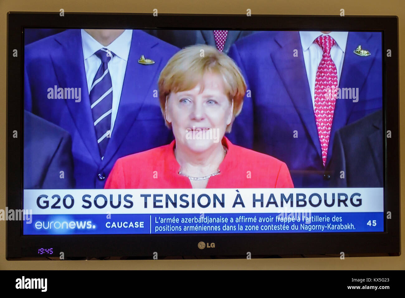 Porto Portugal, TV écran tv écran plat, TV écran plat, euronews, programme, titre, sommet du G20, Hambourg, informations de dernière minute, Angela Merkel, leaders, hispanique latin Banque D'Images