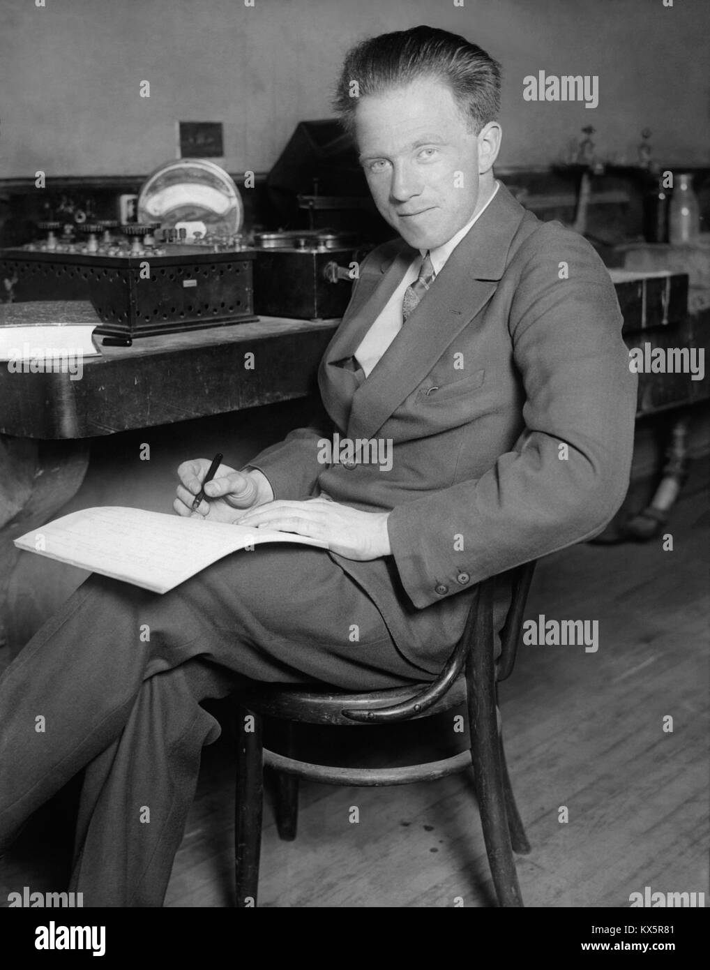 Werner Heisenberg (1901 -1976), l'allemand et un physicien théorique pionnier de la mécanique quantique, a remporté le Prix Nobel 1932 de physique pour sa théorie et applications de la mécanique quantique. Banque D'Images