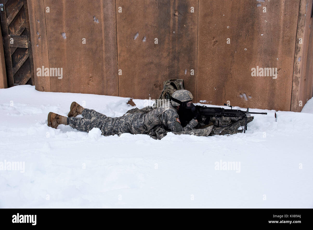 Plus de 150 étudiants sont venus d'un camp à William député il combat à travers les cours de formation sur le terrain agressif qui est fourni par le 640th RTI au Camp Williams, Utah le 24 janvier 2017. Banque D'Images