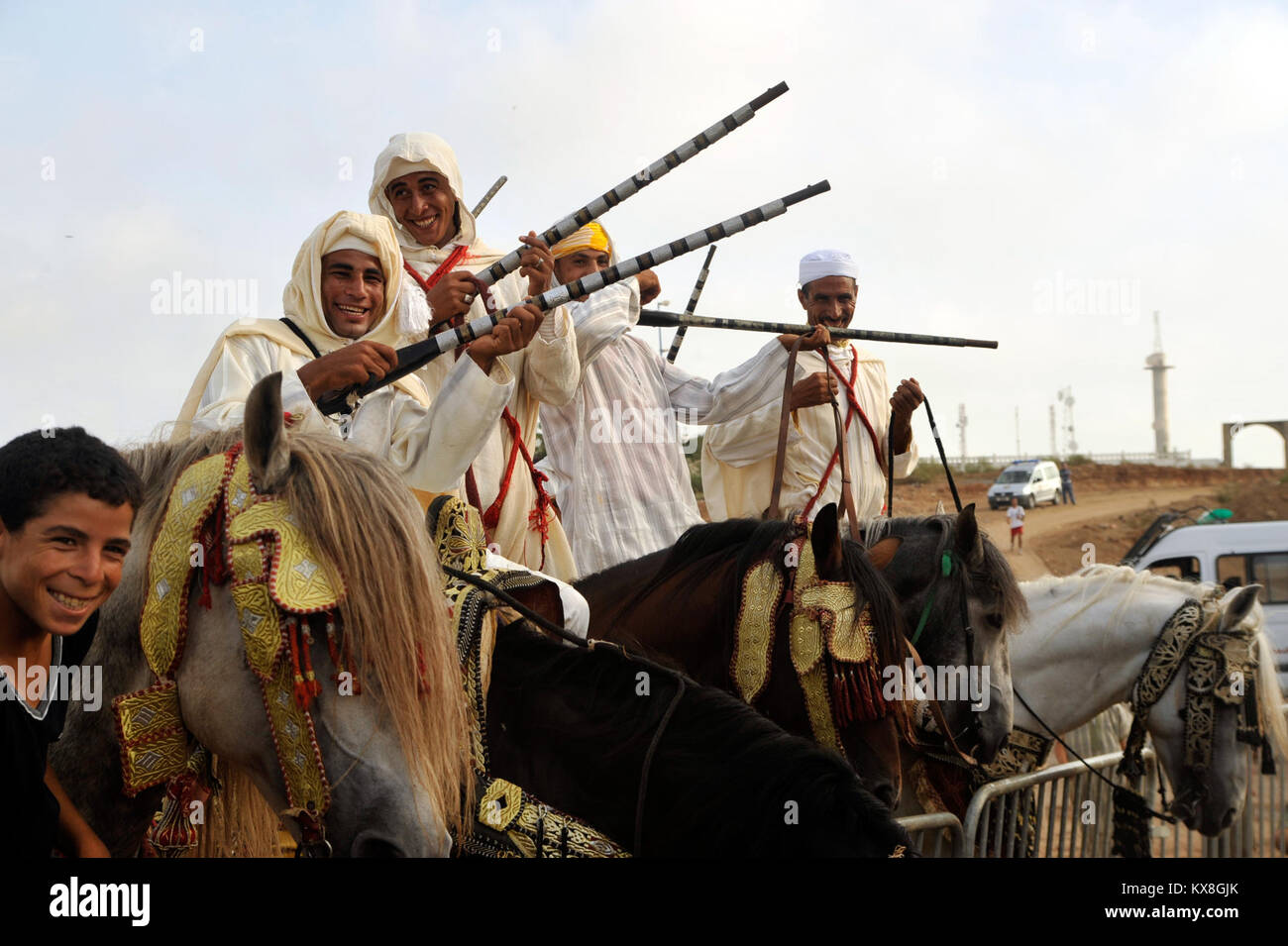 Kénitra, Maroc - La Garde nationale de l'Utah's 23e Army Band effectuée à Kenitra, le site d'atterrissage historique des forces américaines lors de la DEUXIÈME GUERRE MONDIALE., le 3 juillet. Commandé par l'Adjudant-chef Denny Saunders, le groupe effectue dans ces différentes équipes musicales : la 23e Cérémonie Army Band, le groupe de rock appelé "Article 15", le combo de jazz, le quintette appelé "cinq étoiles" en laiton et autres ensambles. La Garde nationale de l'Utah a établi un partenariat par le biais de la Garde nationale de l'état du programme de partenariat avec le Maroc il y a plus de sept ans. Depuis 2004 plus de 75 événements ont été menées entre Banque D'Images