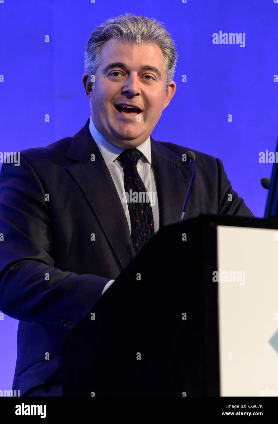 MP Brandon Lewis s'exprimant lors d'une conférence en 2016 à Londres. Il a été nommé président du parti conservateur et ministre sans portefeuille en 2018 Banque D'Images