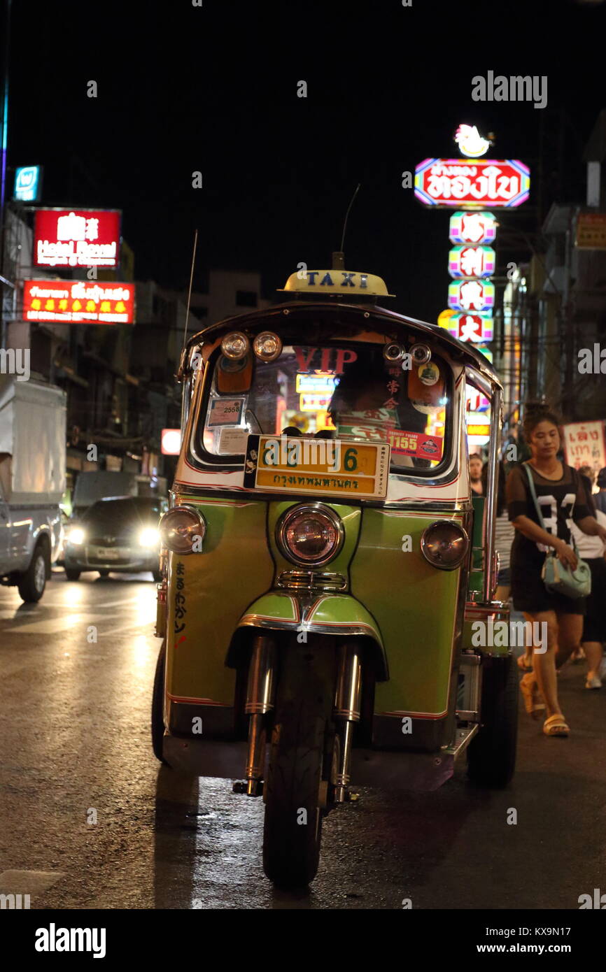 En Tuk-Tuk Chinatown, Bangkok, Thaïlande Banque D'Images