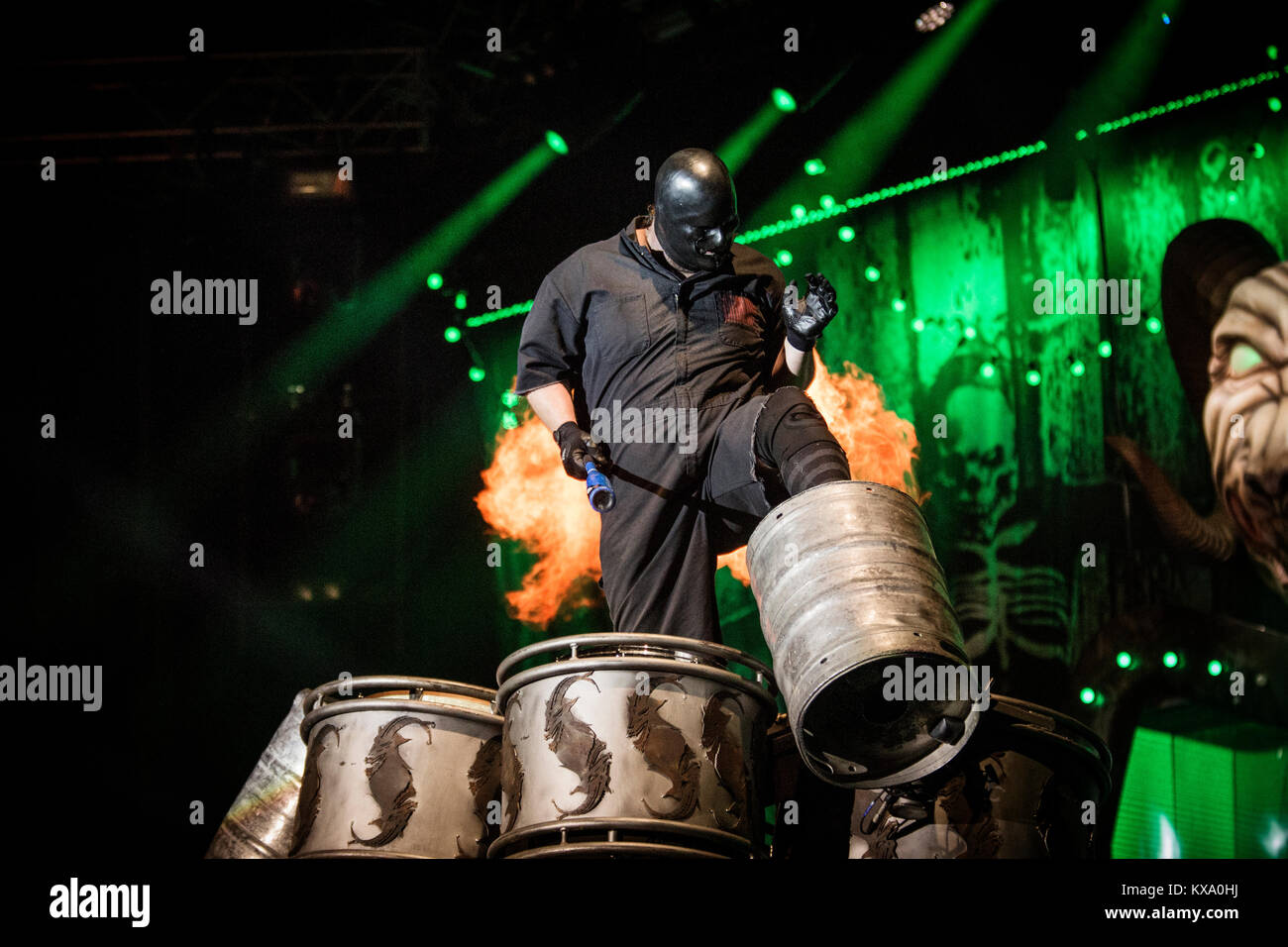 Le groupe de heavy metal américain Slipknot effectue un concert live au  festival de heavy metal danois Copenhell 2015 à Copenhague. Ici Shawn  Crahan musicien à la batterie/percussion est photographié et masqués