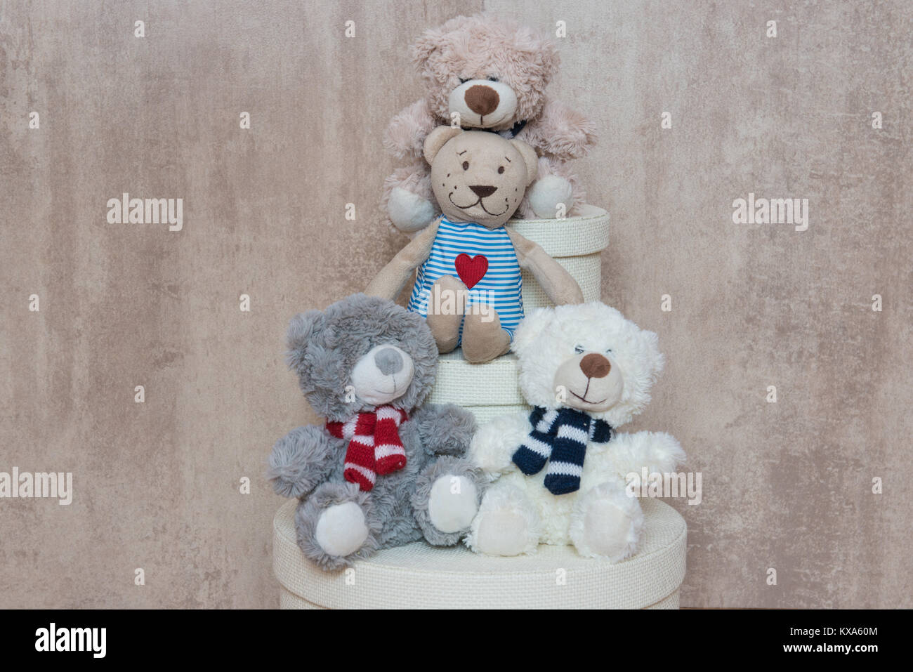 Trois amis Teddy de la boîte Banque D'Images