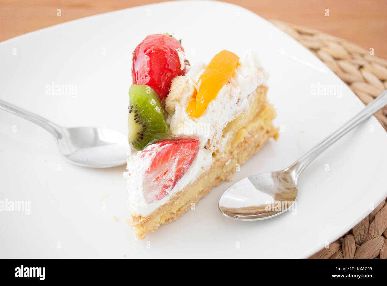 Morceau de gâteau pour deux. Concept de relations intimes. Banque D'Images