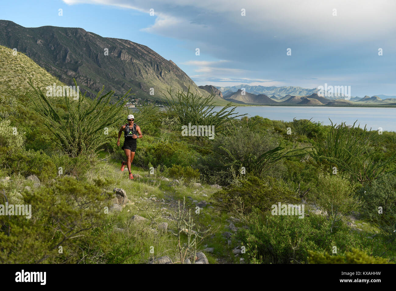 Le sentier de l'homme dans la zone de la Presa Zarco à Durango, Mexique Banque D'Images