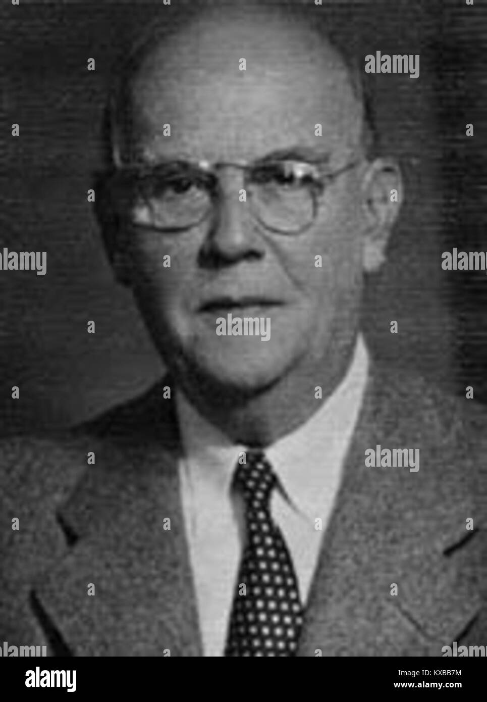 Hüseyin Cahit Yalçın (1875-1957) est un éminent journaliste, écrivain et homme politique turc connu pour ses contributions à la littérature turque, à la liberté de la presse et à la vie intellectuelle républicaine. Banque D'Images