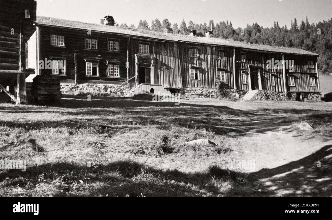 Skjervøyen, située à Sør-Trøndelag, en Norvège, est une zone d'intérêt historique documentée par la Direction norvégienne du patrimoine culturel. Il reflète le développement culturel et historique de la région. Banque D'Images