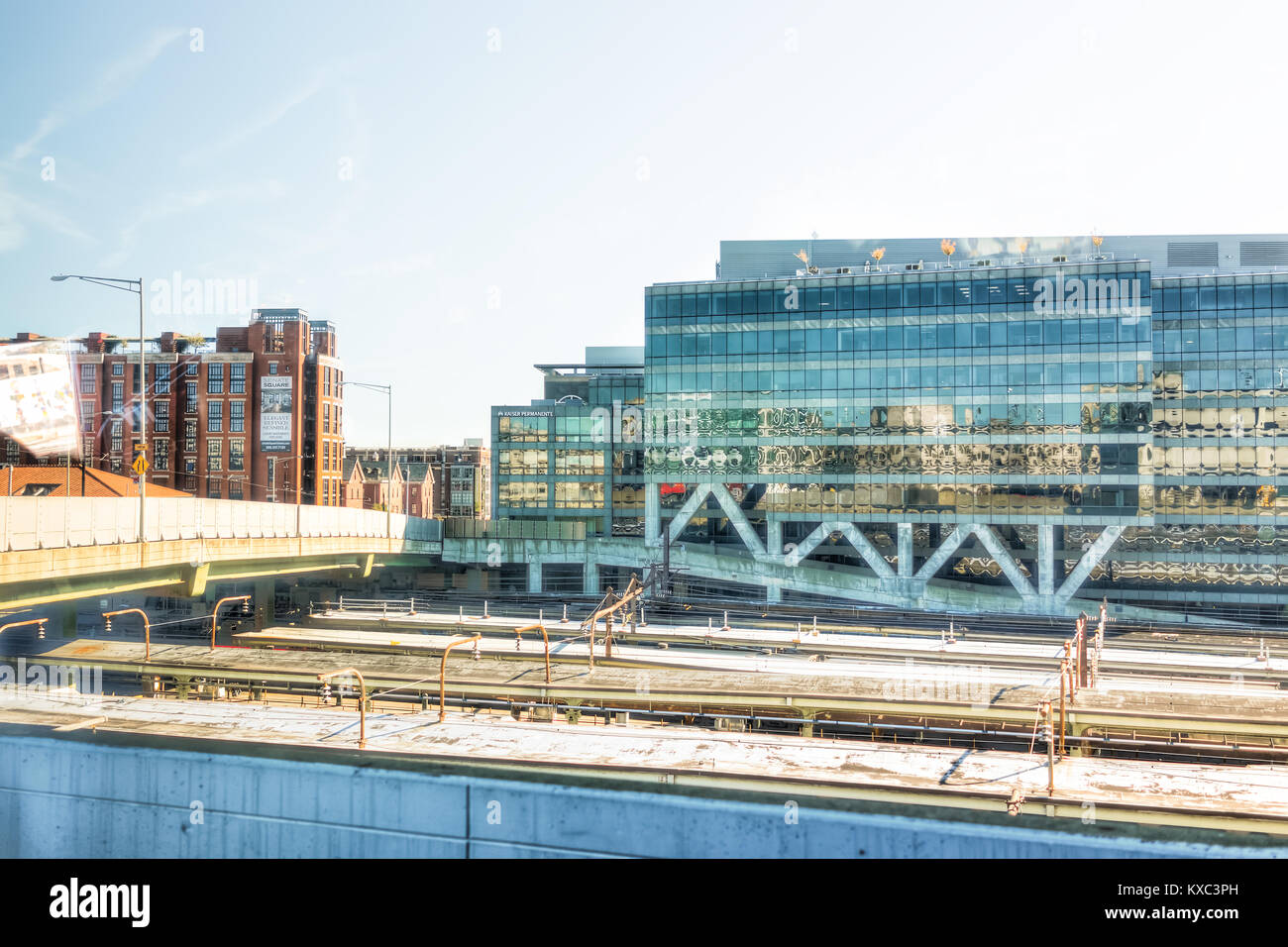 Washington DC, USA - 27 octobre 2017 : Vue aérienne de la gare Union train tracks dans la capitale avec la construction de la Securities and Exchange Commission ou S Banque D'Images