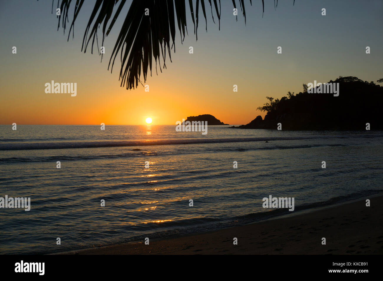 Grand anse village seychelles Banque de photographies et d’images à