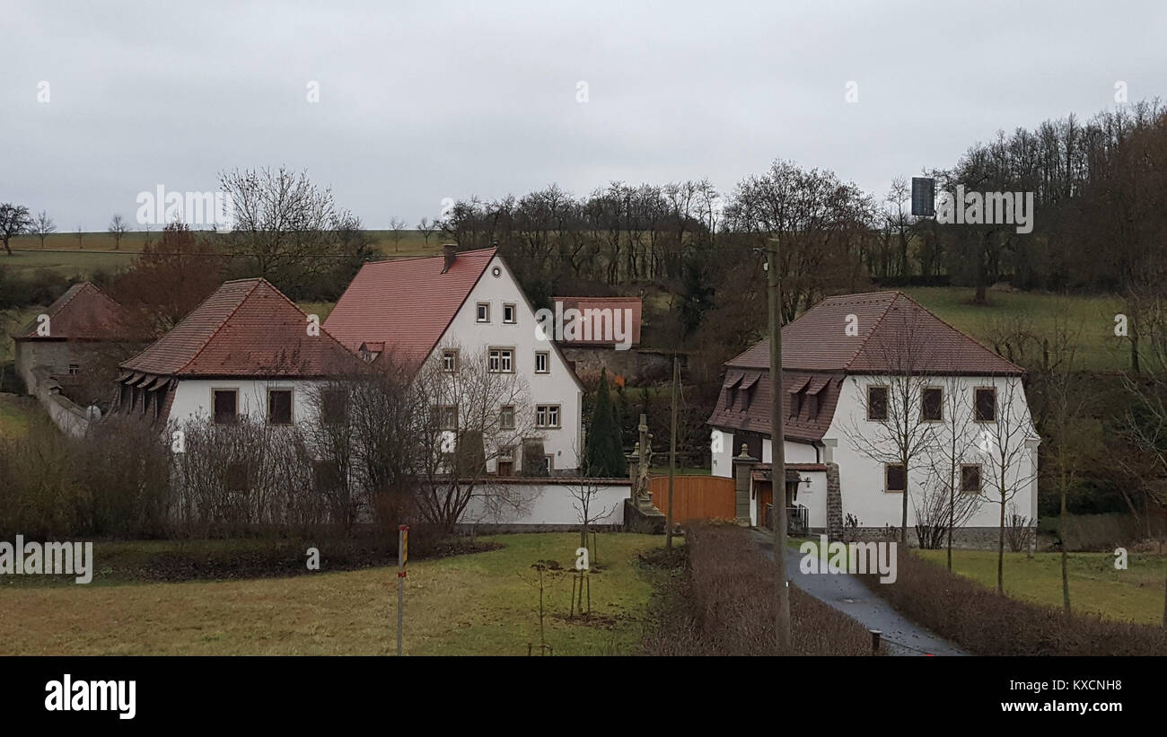 Photographie datée du 25 décembre 2016 de Kürnach, Allemagne, intitulée « - 7 », montrant une scène de village le jour de Noël dans la municipalité de Kürnach, Bavière. Banque D'Images