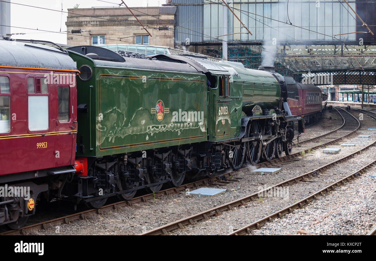 The Flying Scotsman, préservé d'une locomotive à vapeur, est vu dans la gare de Carlisle Citadel en Cumbria. Banque D'Images