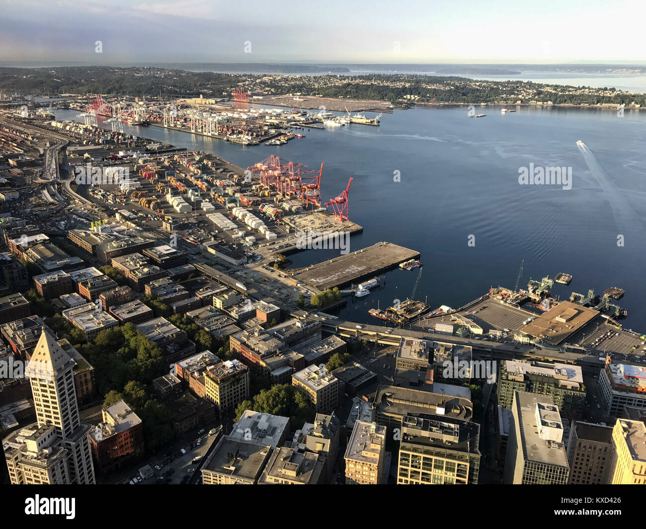 High angle view of cityscape par mer contre sky Banque D'Images