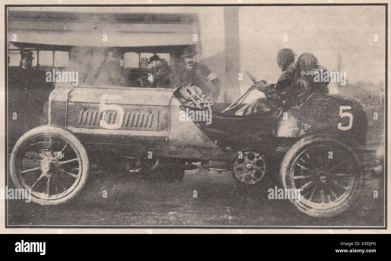 Richard-Brazier la voiture dans laquelle M. Thery remporte la Coupe Internationale Banque D'Images