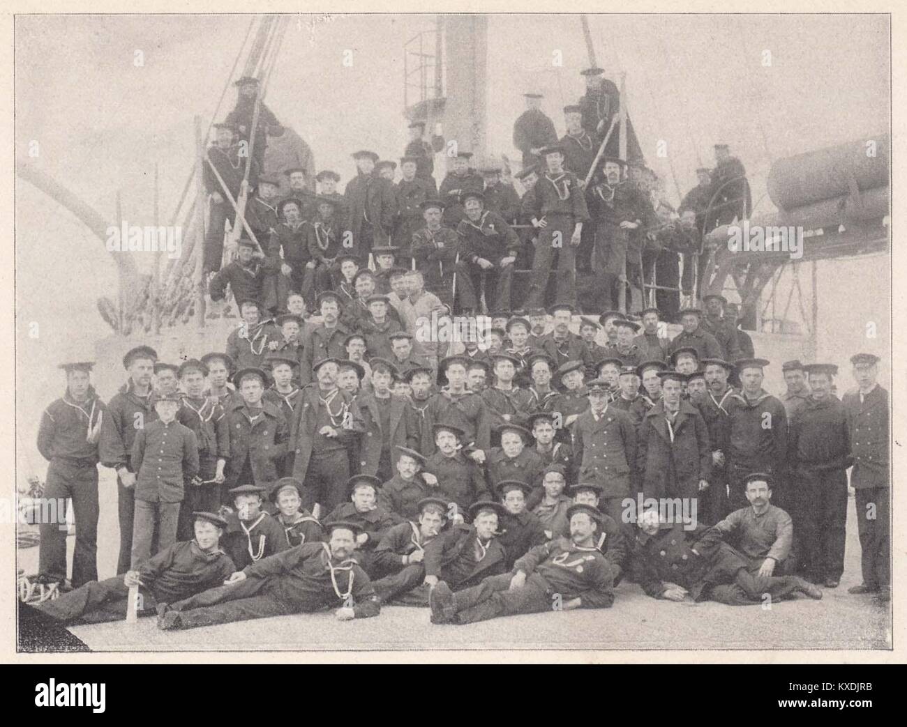 L'équipage du navire de la Maine - de jeunes en herbe à la virilité bien développé, tous les âges de la force physique et de l'espoir était d'être f… Banque D'Images