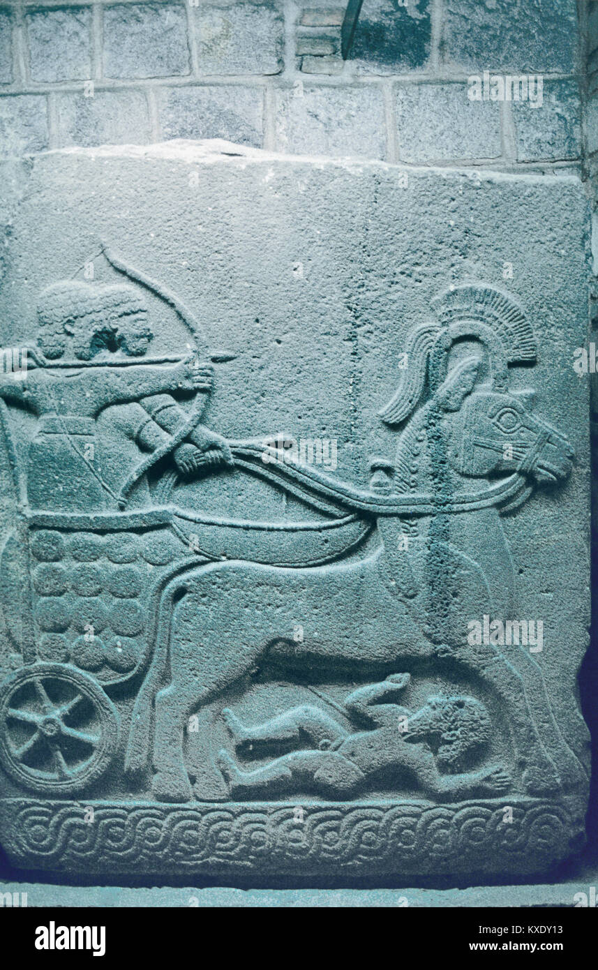 La sculpture sur pierre Hittite, de secours ou d'archers Hittite Bas-Relief montrant la conduite d'un chariot, c 2millénaire avant J.-C., Anatolie, Turquie Banque D'Images