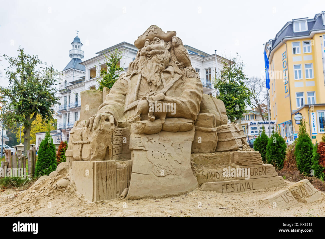 Usedom, Allemagne - 24 octobre 2017 : sculptures de sable à Heringsdorf, Usedom. Cette sculpture dans la ville fait partie de l'assemblée annuelle de la sculpture de sable festiv Banque D'Images