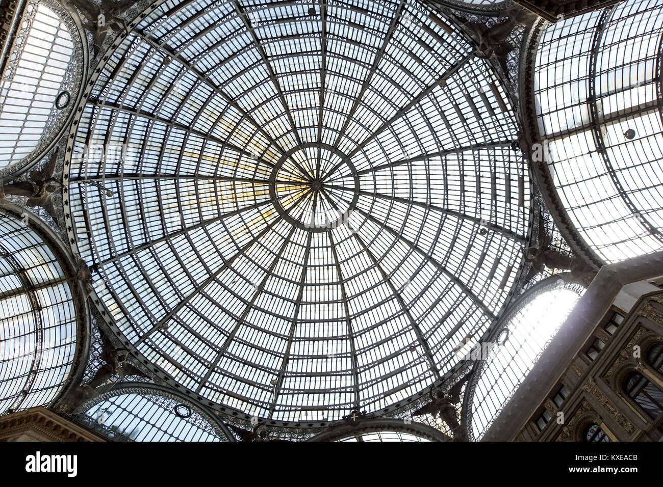 NAPLES, ITALIE- 19 août, 2017 : galerie commerçante Galleria Umberto à Naples, en Italie. Centre-ville historique de Naples est la plus grande en Europe, et est classé par l'UNESCO comme site du patrimoine mondial. Banque D'Images