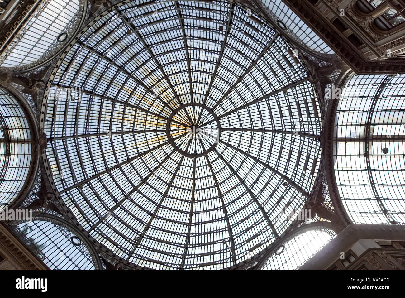NAPLES, ITALIE- 19 août, 2017 : galerie commerçante Galleria Umberto à Naples, en Italie. Centre-ville historique de Naples est la plus grande en Europe, et est classé par l'UNESCO comme site du patrimoine mondial. Banque D'Images