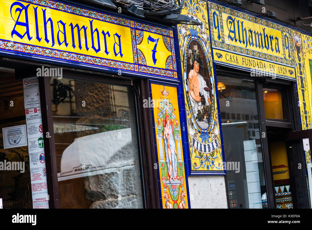 Restaurant & bar coloré sur la Calle de la Victoria près de Sol, Madrid, Espagne. Banque D'Images