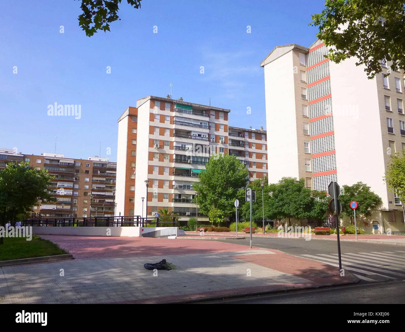 Faits saillants la ville Alcorcón dans la Communauté de Madrid, en Espagne, une municipalité à l'ouest de la ville de Madrid, connue pour son développement industriel et sa population d'environ 170 000 habitants. Banque D'Images