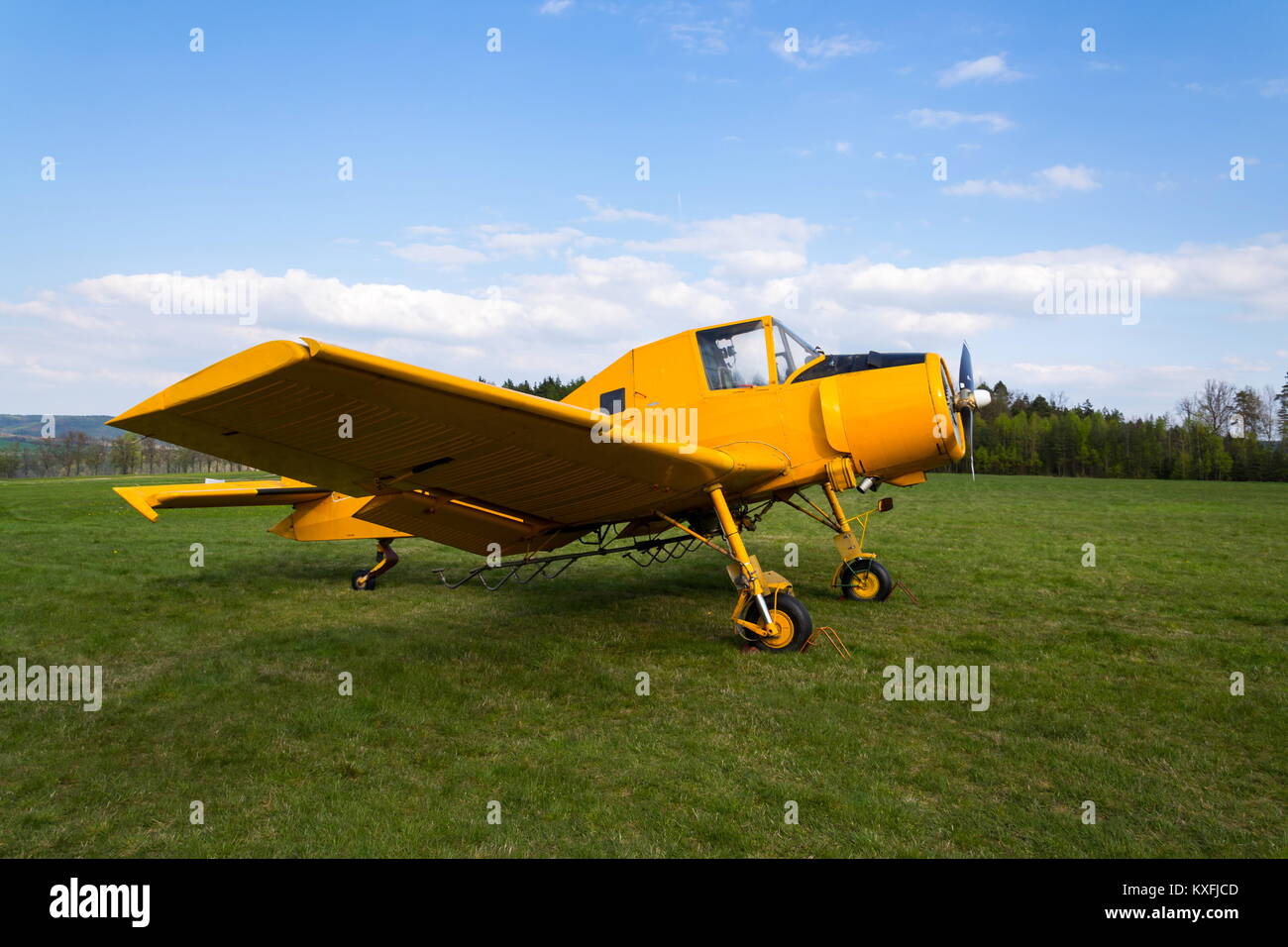 Zlin Z-37 Cmelak utilisé comme avion agricole tchèque crop duster Banque D'Images