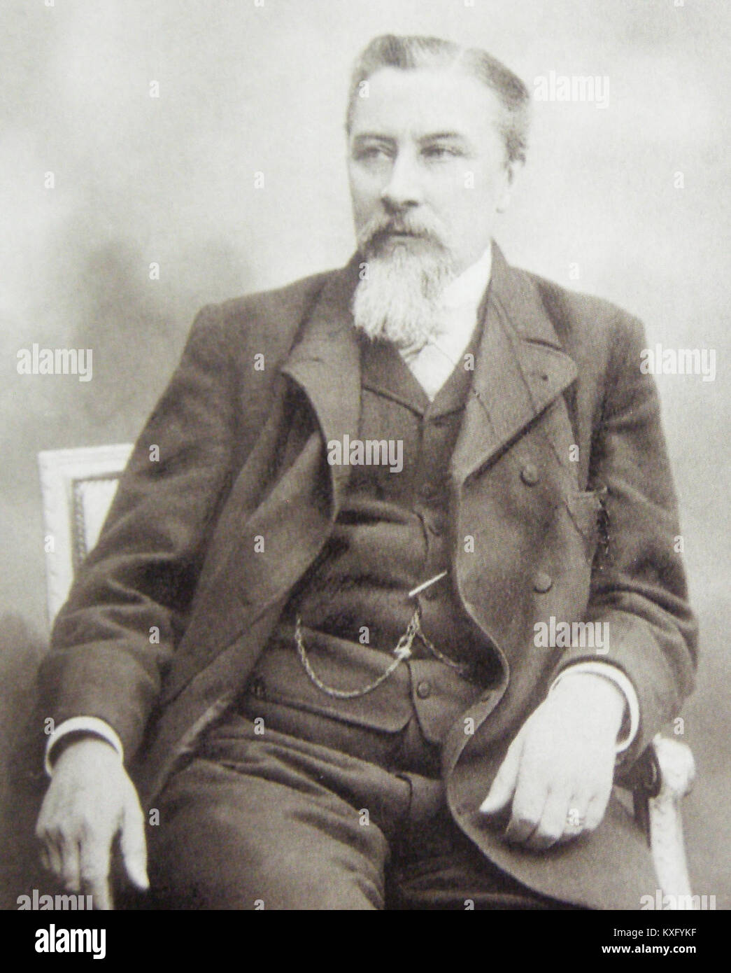 Une photographie de l'artiste Nikolaï S. Semiradsky (1843-1902) représente une scène ou une figure typique de son travail dans la peinture russe du XIXe siècle, traduisant sa composition d'atelier en reproduction photographique. Banque D'Images