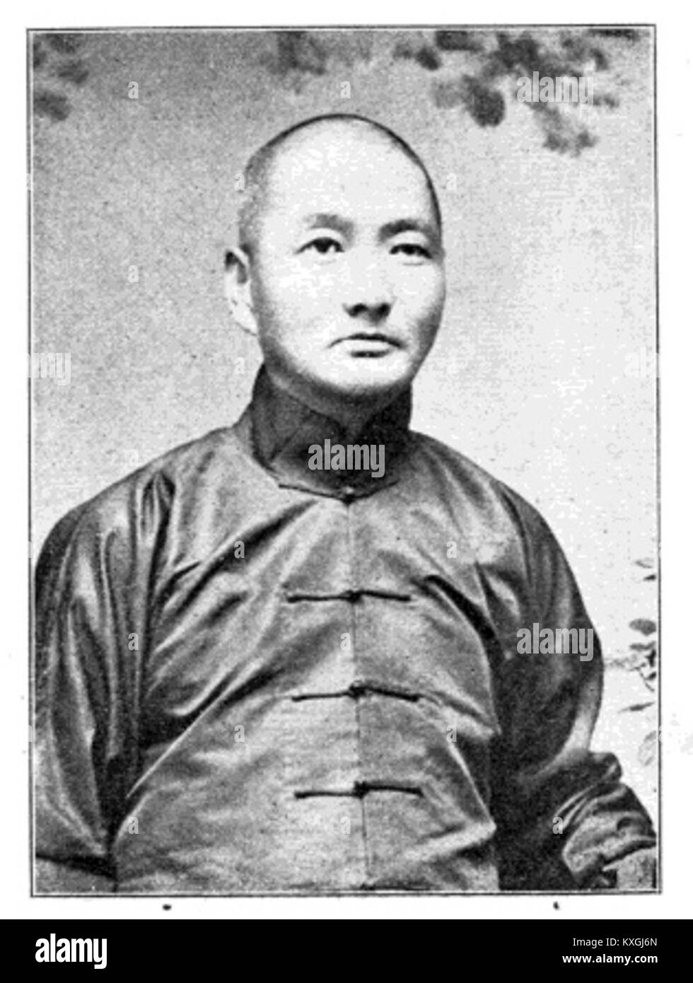 Zhang Jingzhi, un érudit et calligraphe chinois reconnu pour son travail culturel et littéraire dans les arts traditionnels chinois Banque D'Images