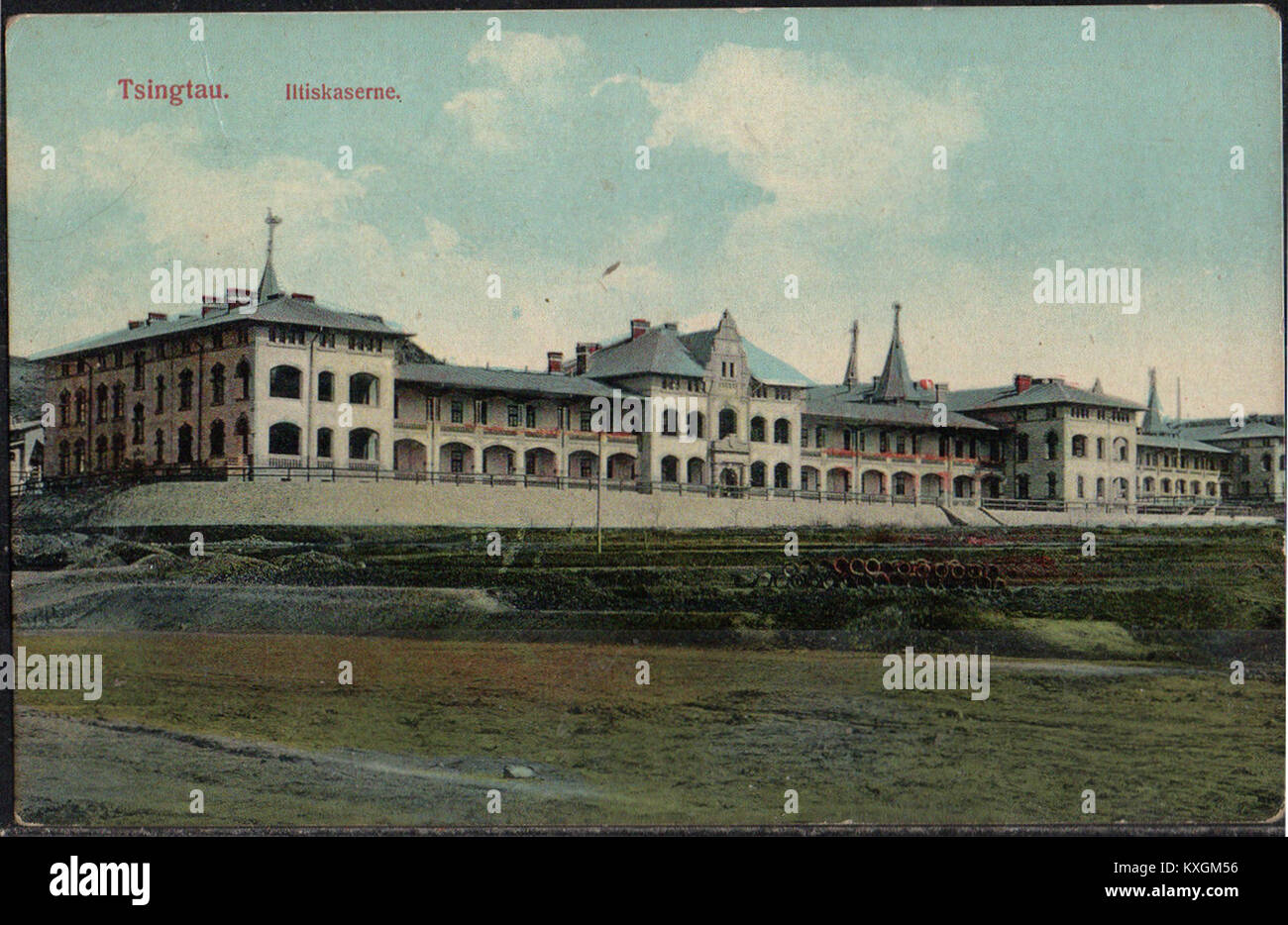 La caserne Iltis à Qingdao était un complexe militaire allemand construit pendant la période coloniale, présentant un style architectural allemand typique et utilisé dans le cadre de la garnison allemande sur la montagne Taiping. Banque D'Images