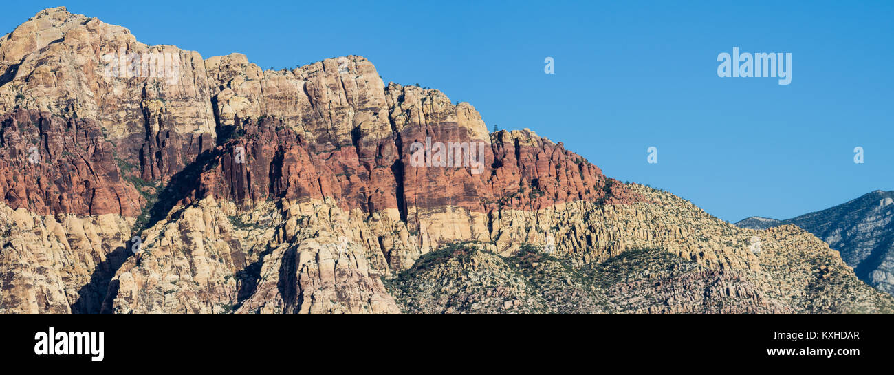 Vue sur la roche rouge des falaises, le Red Rock Canyon National Conservation Area. Las Vegas, Nevada Banque D'Images
