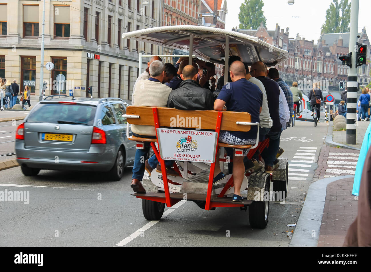 Amsterdam, Pays-Bas - 03 octobre, 2015 : beer location en centre ville historique Banque D'Images