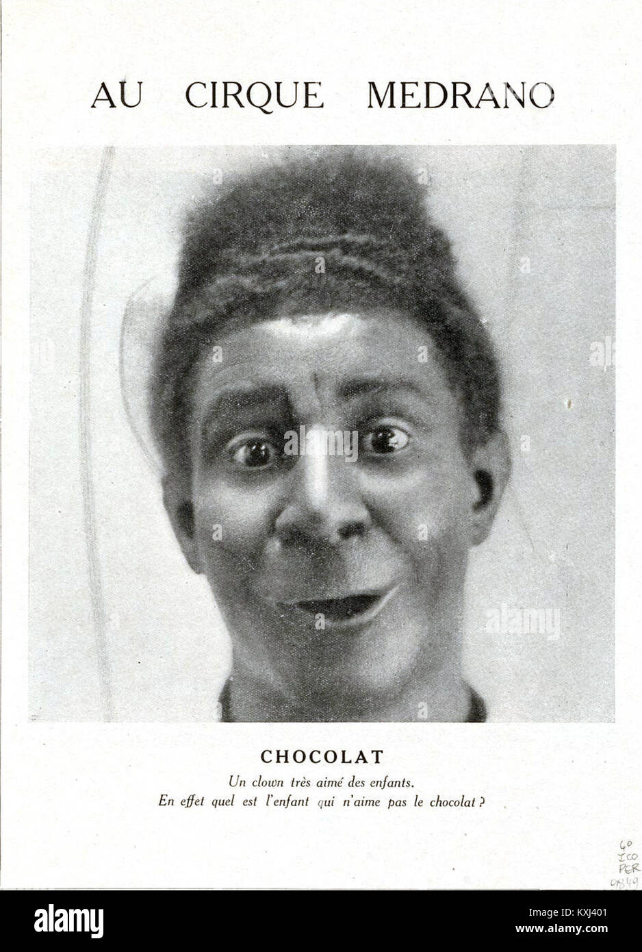 Photographie historique d'un spectacle ou d'un événement au Cirque Médrano à Paris, France, mettant en valeur la culture et le divertissement du cirque des XIXe et XXe siècles Banque D'Images