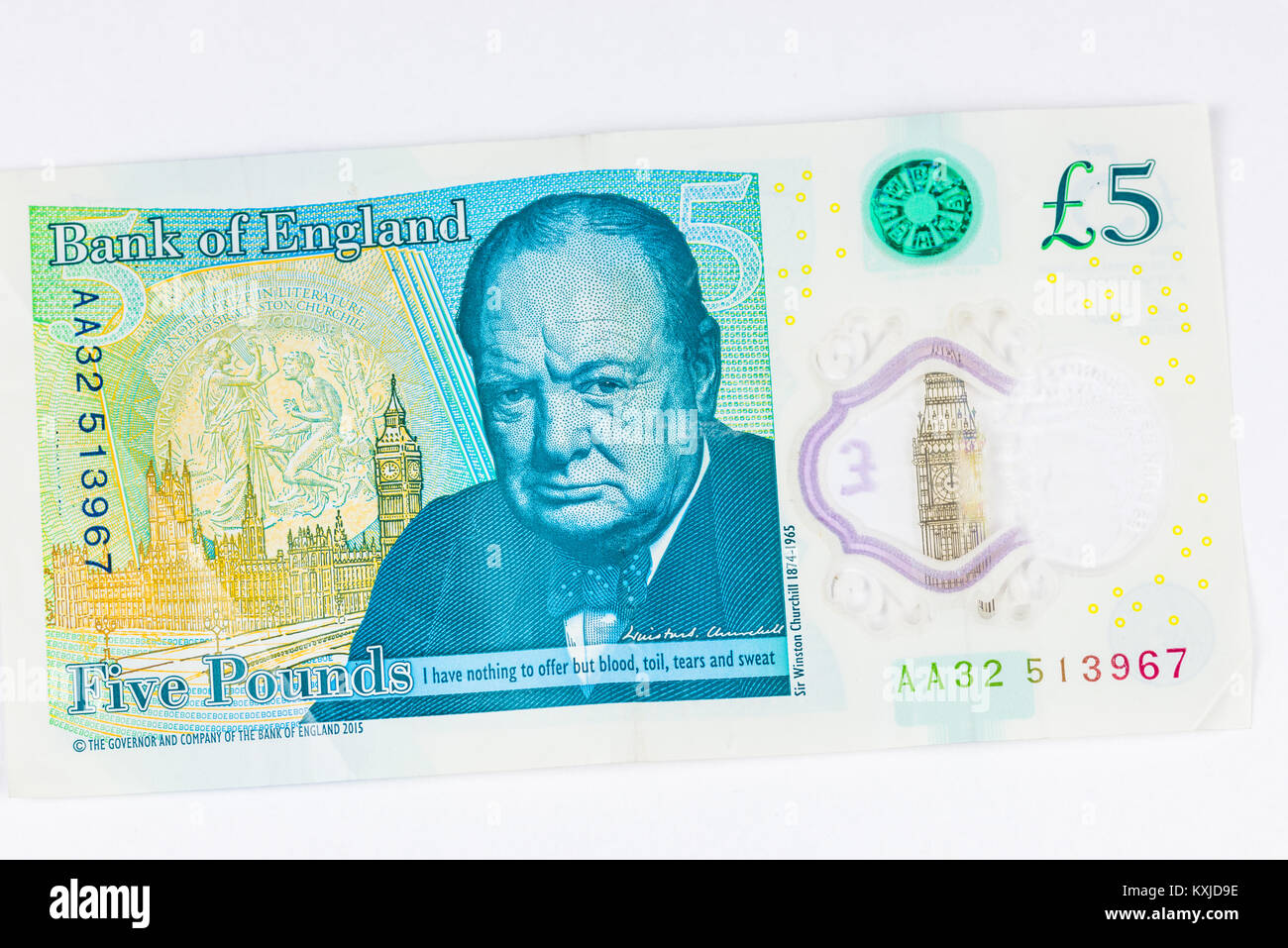 La nouvelle note cinq livres avec Winston Churchill, isolé sur fond blanc. Banque D'Images