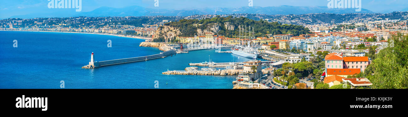 Vue panoramique sur la côte et la ville de Nice. Cote d'Azur, d'Azur, France Banque D'Images