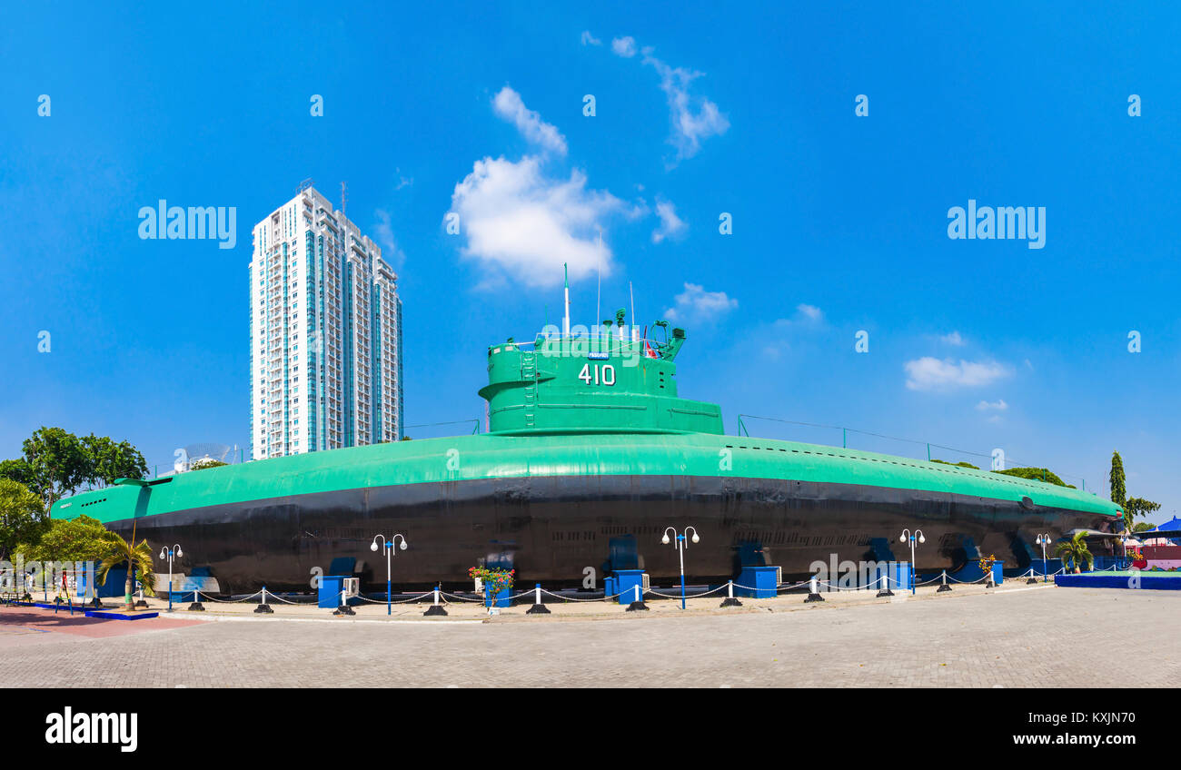 SURABAYA, INDONÉSIE - 28 octobre 2014 : Pasopati Monument sous-marin est un musée sous-marin à Surabaya, en Indonésie. Banque D'Images