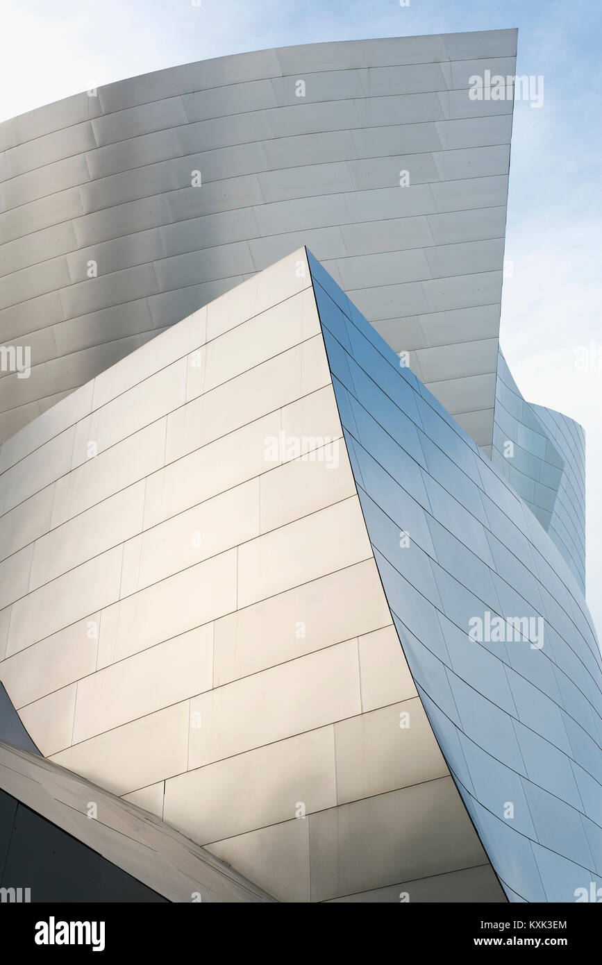 Walt Disney Concert Hall conçu par Frank Gehry, dans le centre-ville de Los Angeles. Banque D'Images