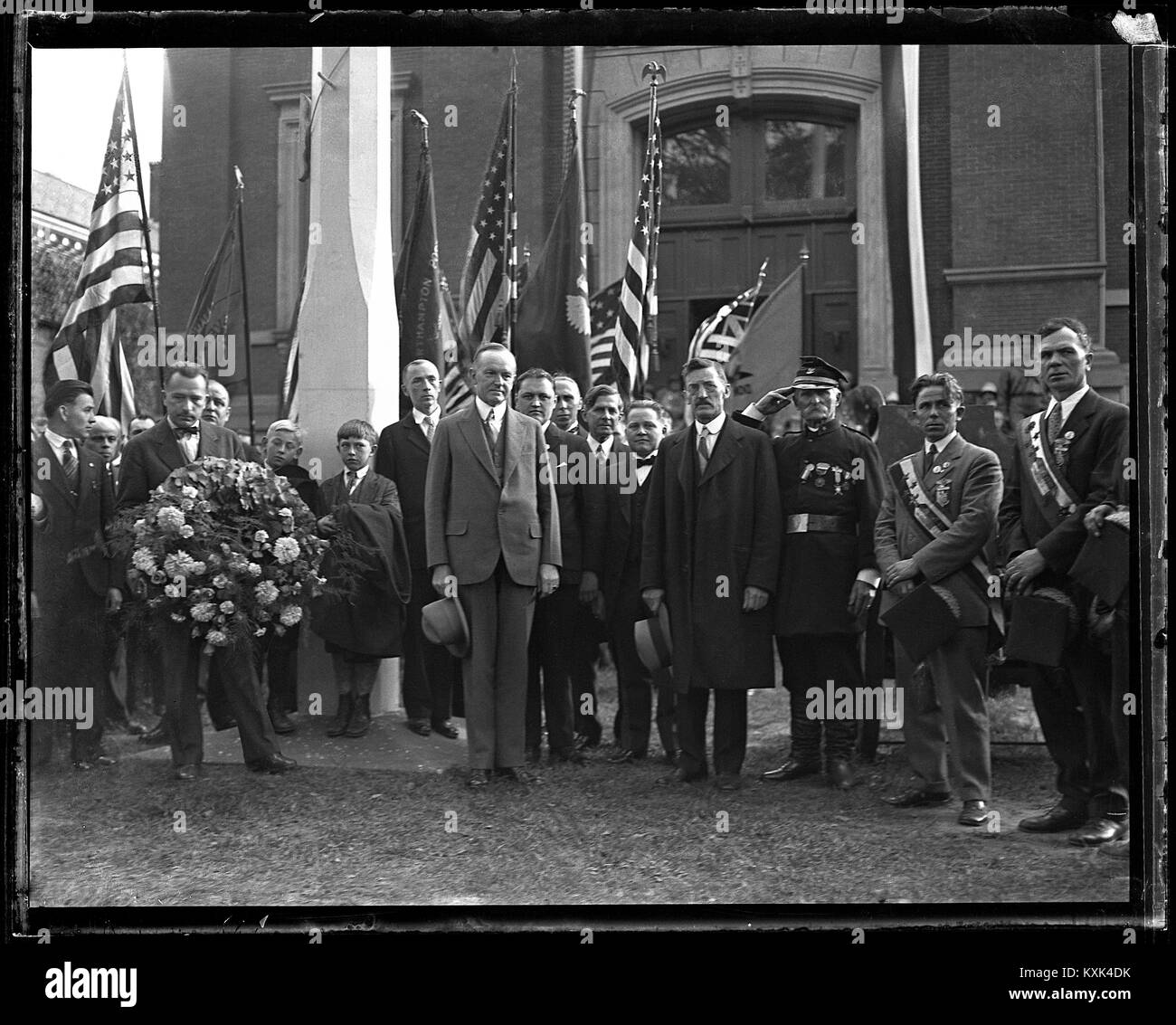 Calvin Coolidge à Springfield ma cérémonie vers 1925. Libre à partir de 4x5 pouce négatif sur verre. Banque D'Images