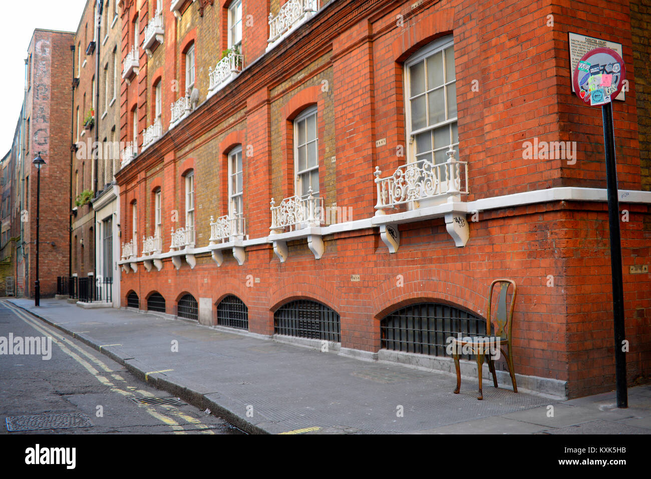 Cour à l'origine connu comme Pargiter St James's Logements en Ingestre Place, Londres. Construit par St James's paroisse sacristie Banque D'Images