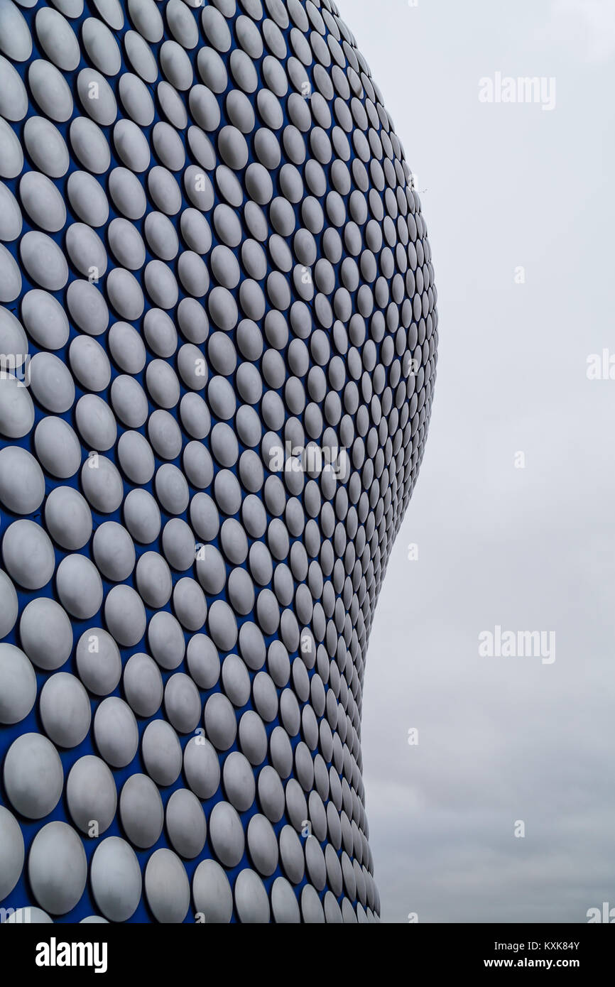 L'emblématique Selfridges bâtiment au cœur du centre-ville de Birmingham. Le bâtiment, qui fait partie du Bullring shopping centre a été achevé en 2 Banque D'Images