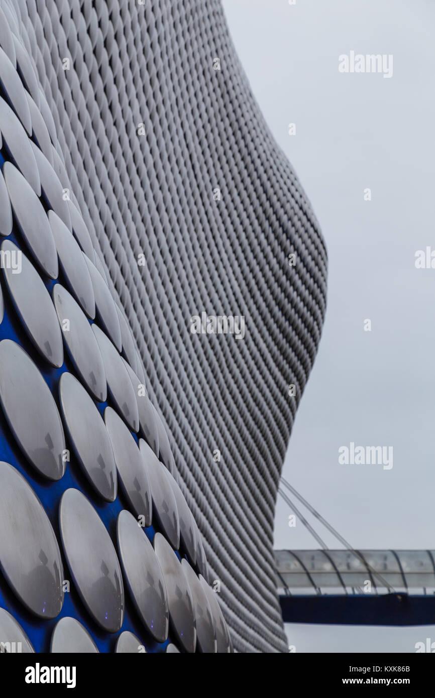 L'emblématique Selfridges bâtiment au cœur du centre-ville de Birmingham. Le bâtiment, qui fait partie du Bullring shopping centre a été achevé en 2 Banque D'Images